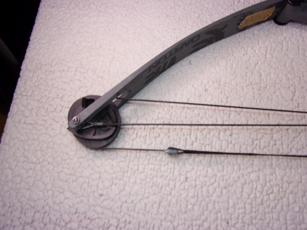 Vintage Darton 30MX Compound Bow