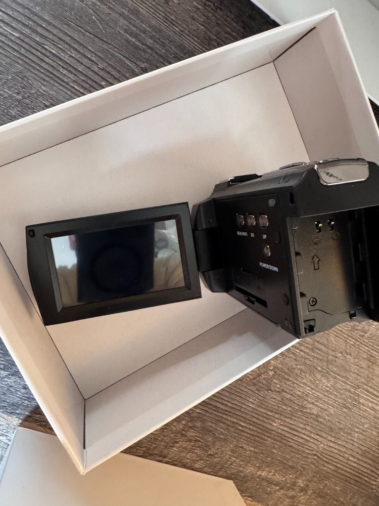 Digital Video Camera Full-HD 1920x1080 New Never Used