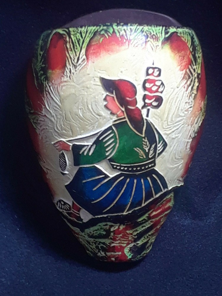Samurai Seated on Rock Carved Image Wall Pocket