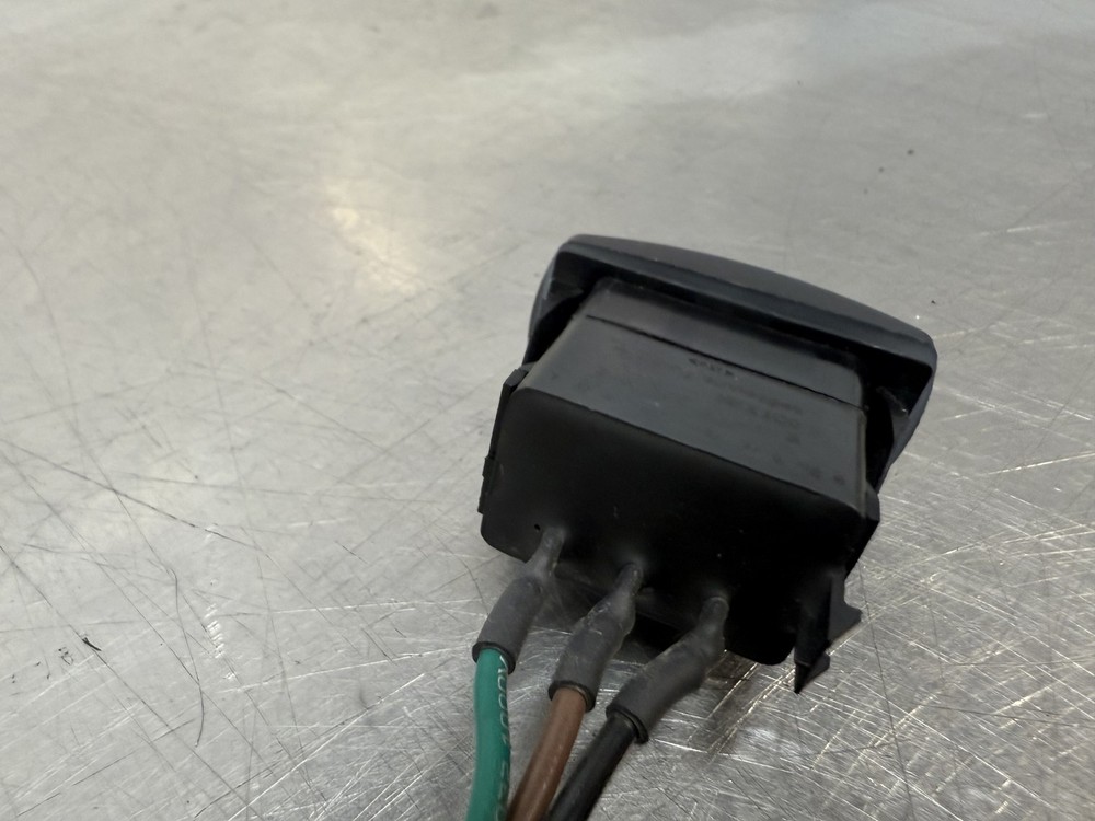 EB1453 2020 20 YAMAHA WOLVERINE X2 WINCH SWITCH