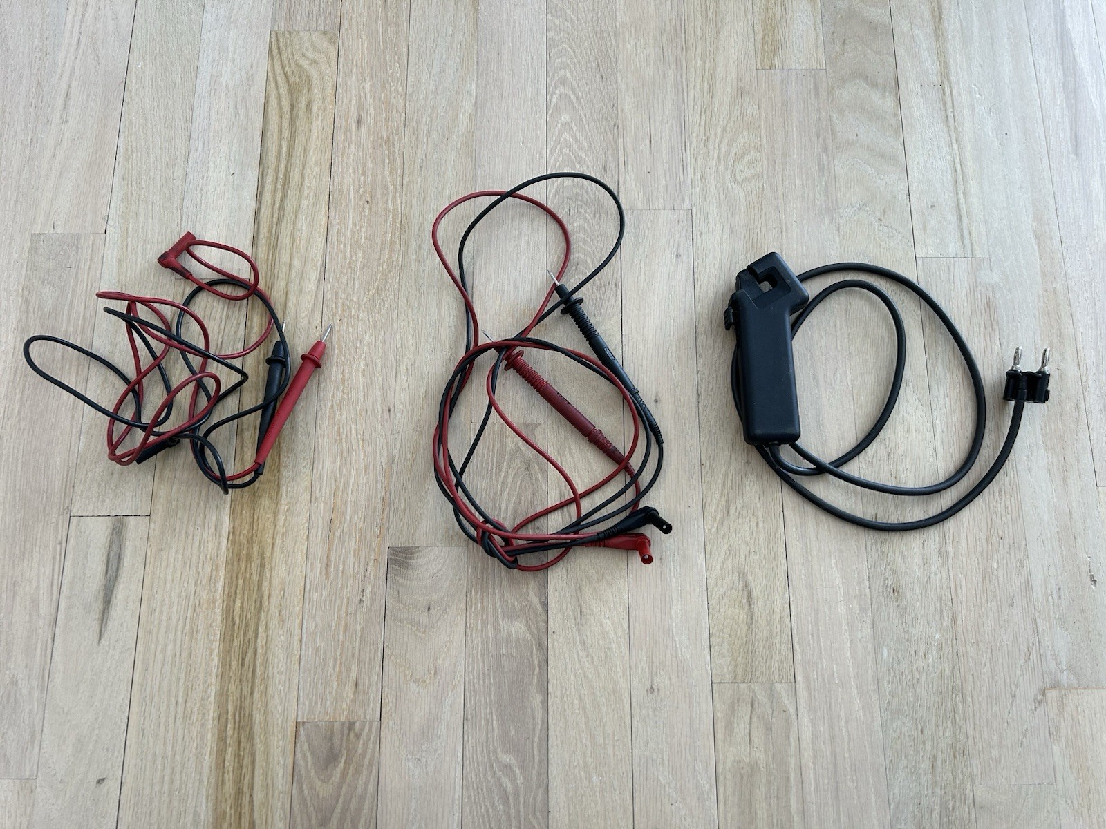 FLUKE 88 Automotive Meter w/ Hard Case and Leads