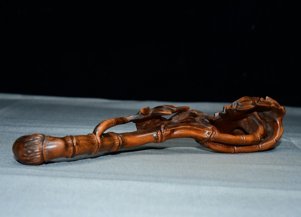 Exquisite Small Leaf Boxwood Bamboo Leaf Ruyi Ornament