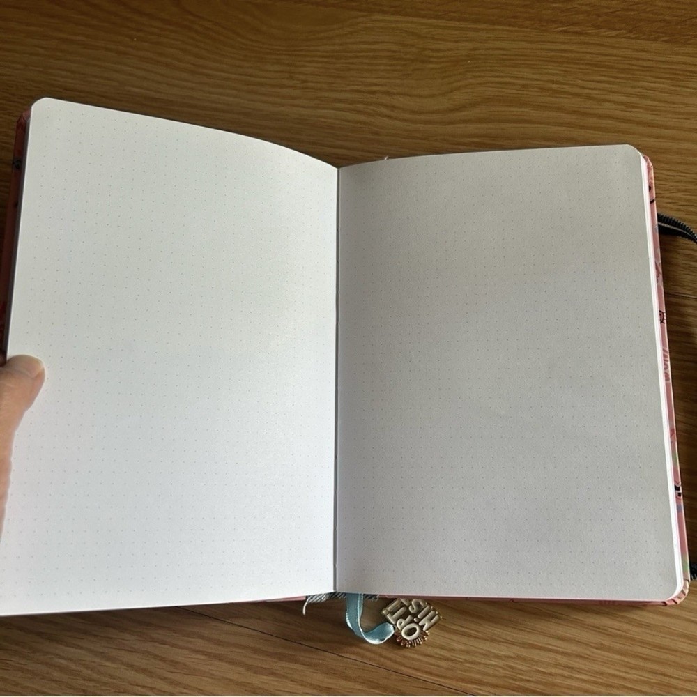 Optimist Pink Carnet Dot Grid Notebook 96 Pages