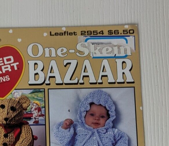 Leisure Arts One-Skein Bazaar patterns leaflet 2954 crafts