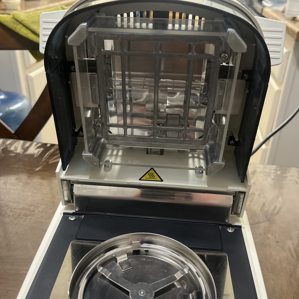 A&D MF-50 Moisture Analyzer
