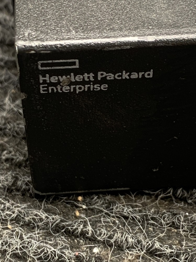 HPe P9Q39A 4.9KVA Basic PDU Input 6 Power Distribution unit