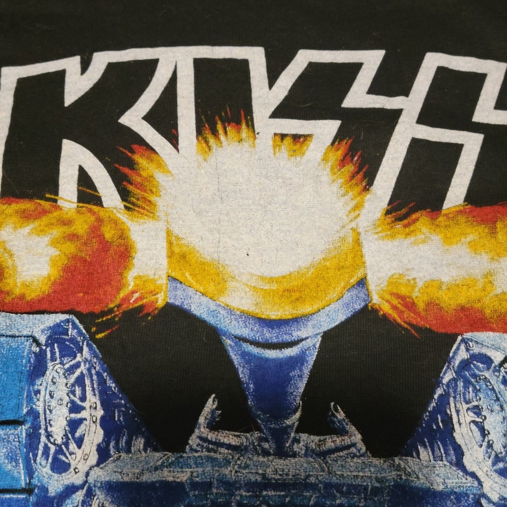 KISS 1983 Lick It Up Tour T-shirt Medium Ex Condition