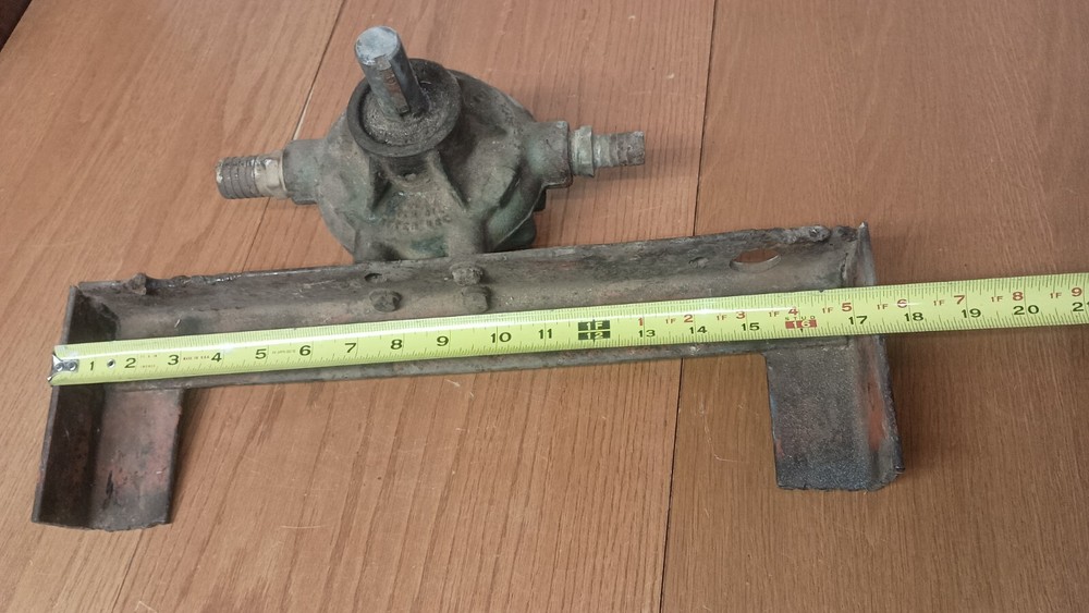 Roller Pump CastIron 7700 Hypro CF 20 With Bracket