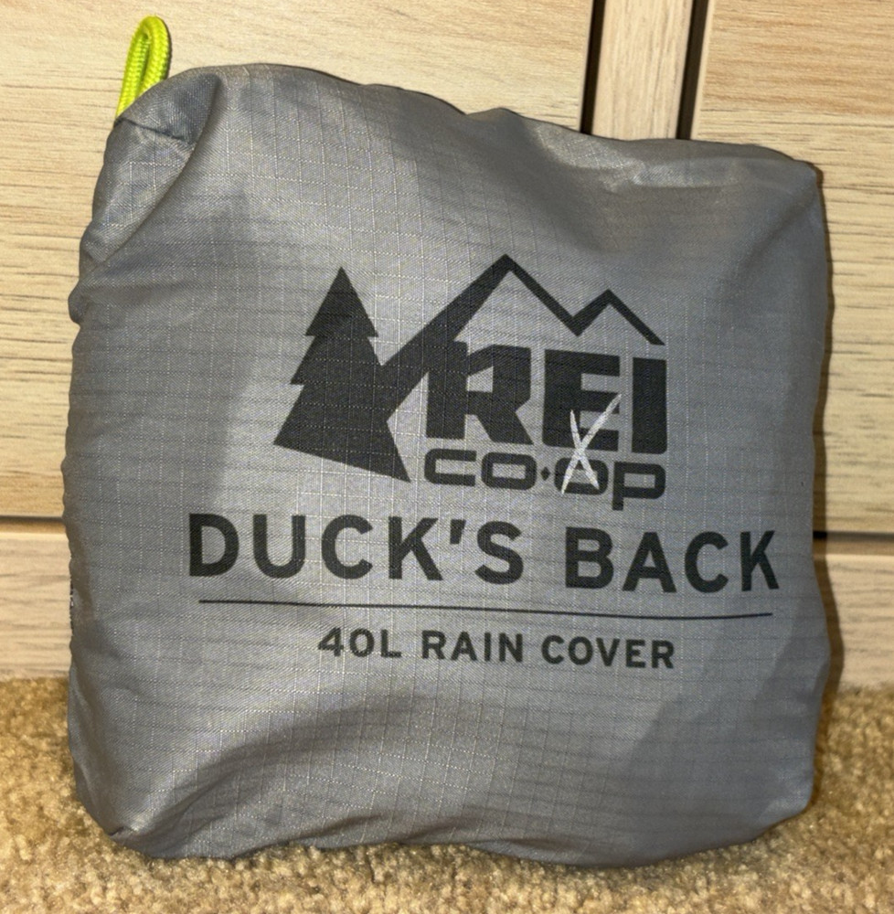 REI Duck's Back 40 L Waterproof Backpack Rain Cover Gray