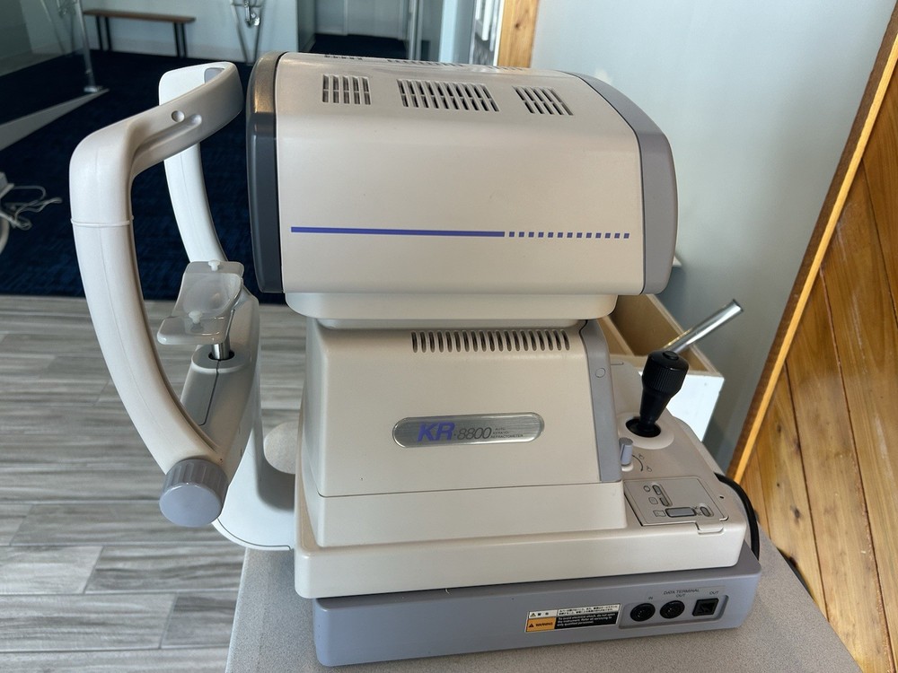 Topcon KR-8800 Auto Refractor/ Keratometer