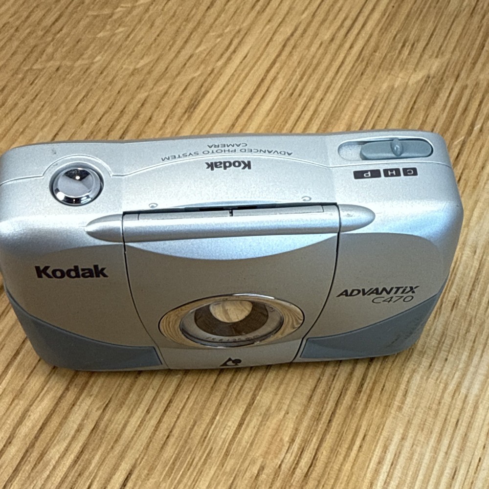 Kodak Advantix C470 APS Point & Shoot Film Camera Silver