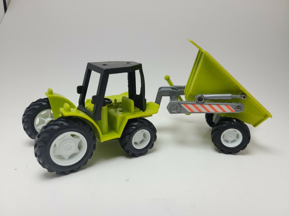 New Ray Green Dumping Tractor