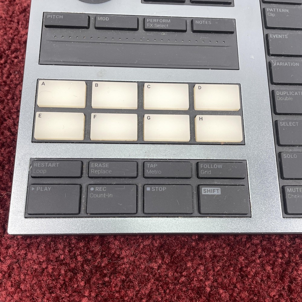 Native Instruments MASCHINE+ Plus HW Standalone Drum Sampler Controller *VIDEO