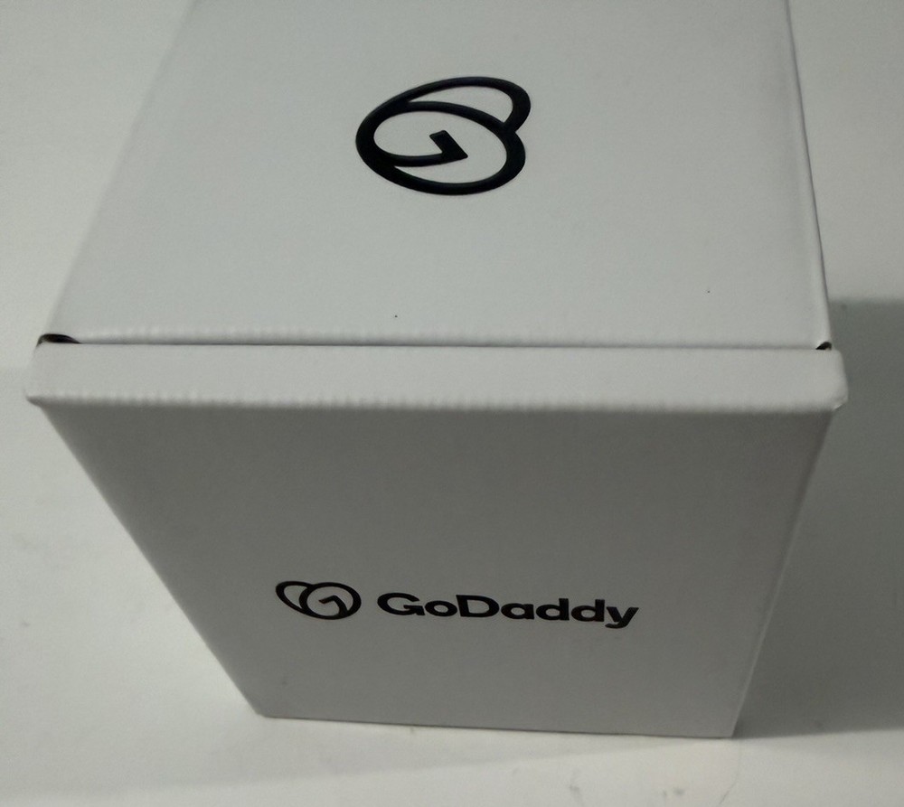 GoDaddy Poynt Card Reader Model CHB30
