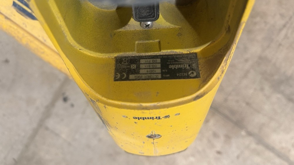 Trimble Spectra Precision DG711 Pipe Laser