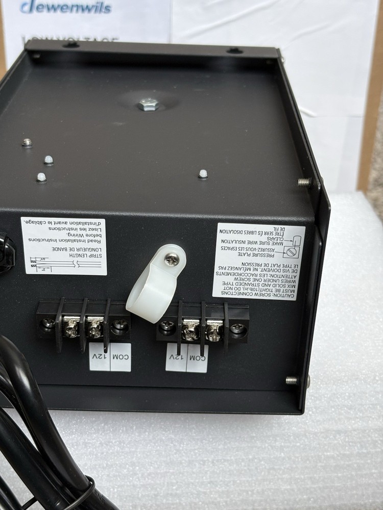 200W Low Voltage Landscape Lighting Transformer with Timer and Photocell Sensor