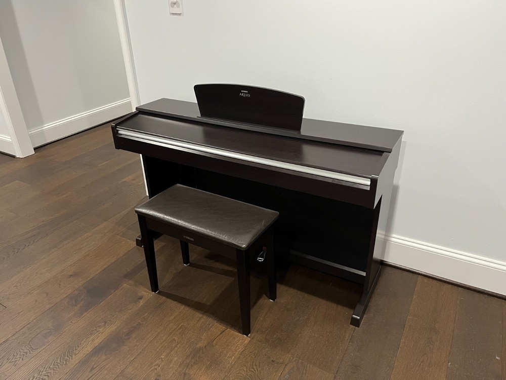 Yamaha Arius Piano- YDP-141