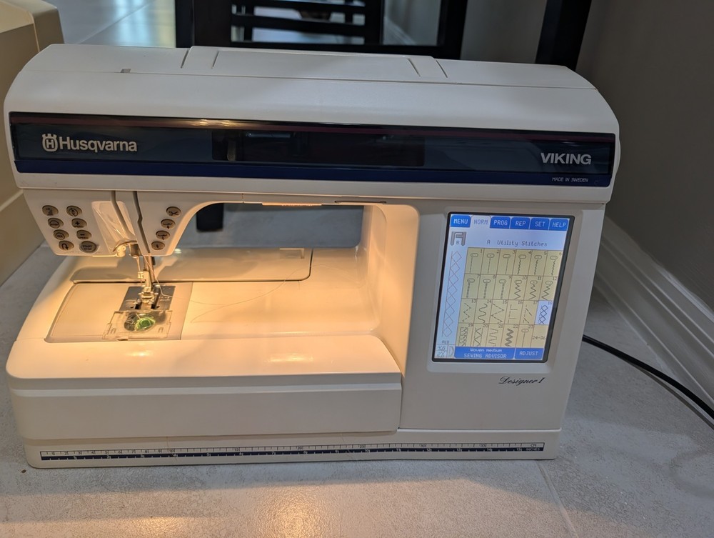 Husqvarna Designer 1 Sewing Machine
