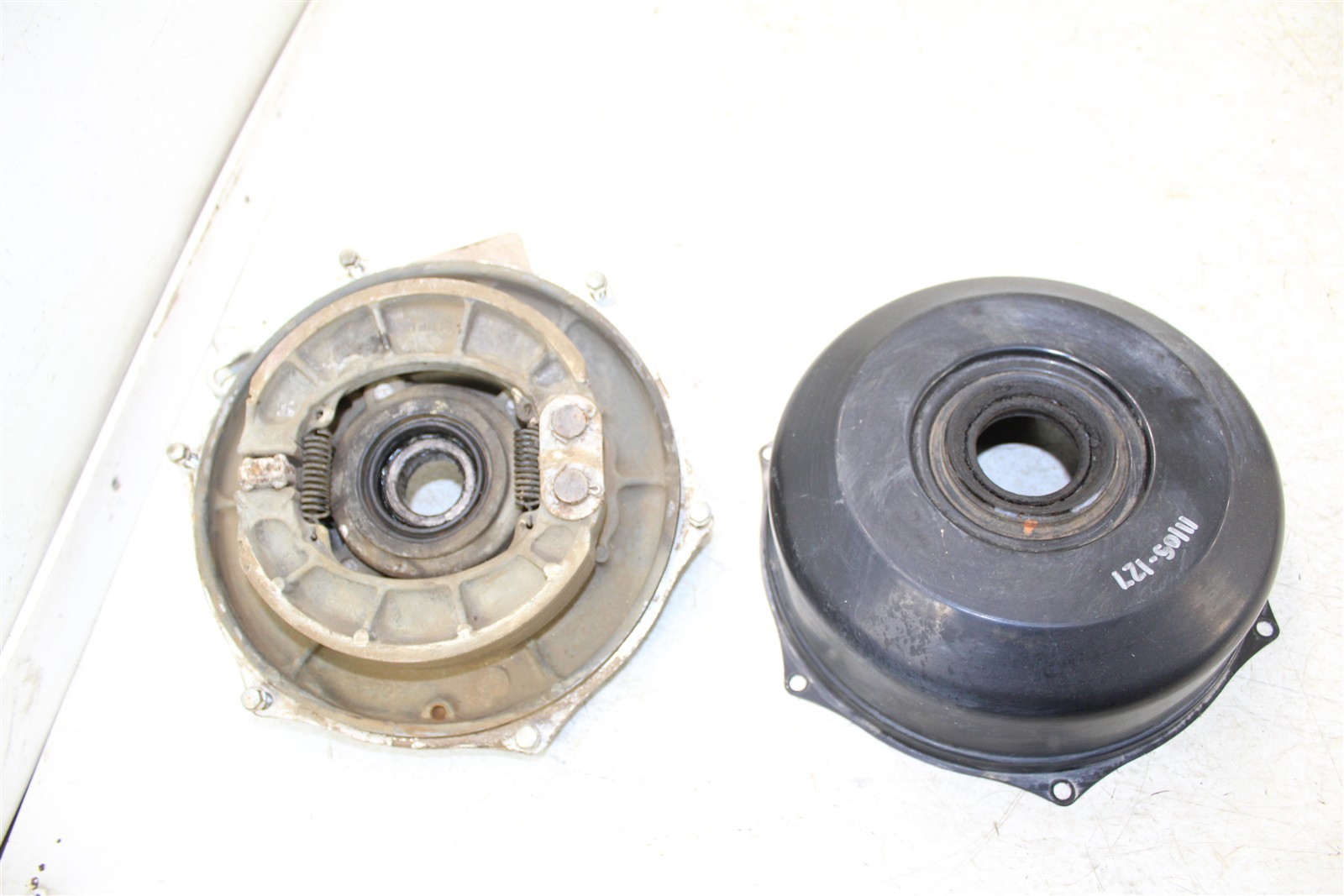 2023 Honda Foreman TRX 520 FM Rear Brake Drum Backing Plate Panel w/ Cover 11105