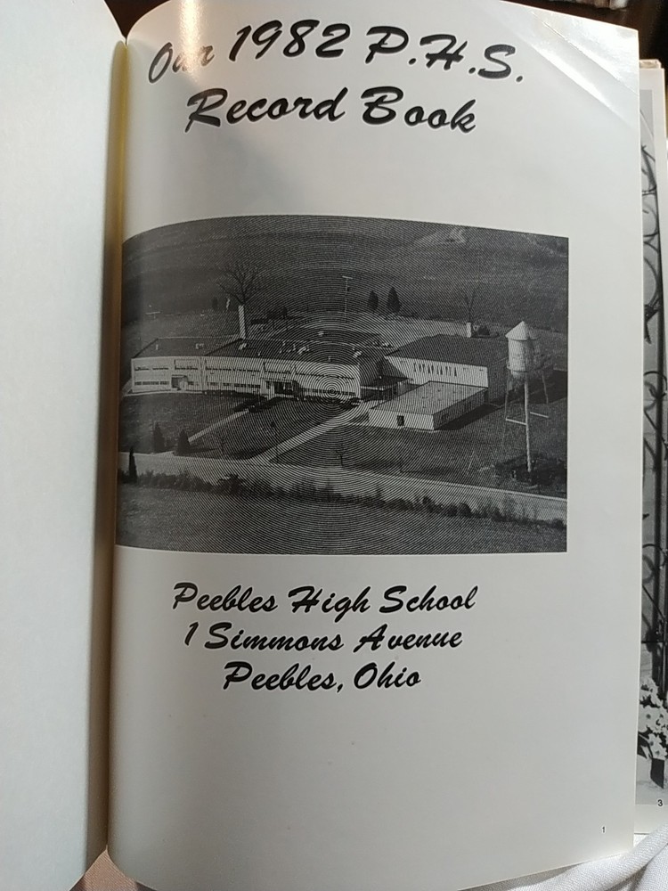 1982 YEARBOOK PEEPLES HIGH SCHOOL "CHIEFTAIN" PEEPLES OHIO HISTORY