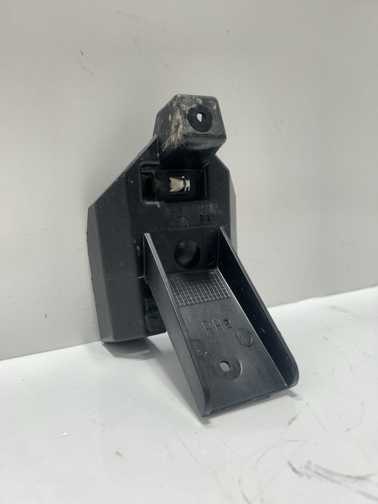 Genuine GM Passenger Side Object Sensing Alert Module Bracket 84749537