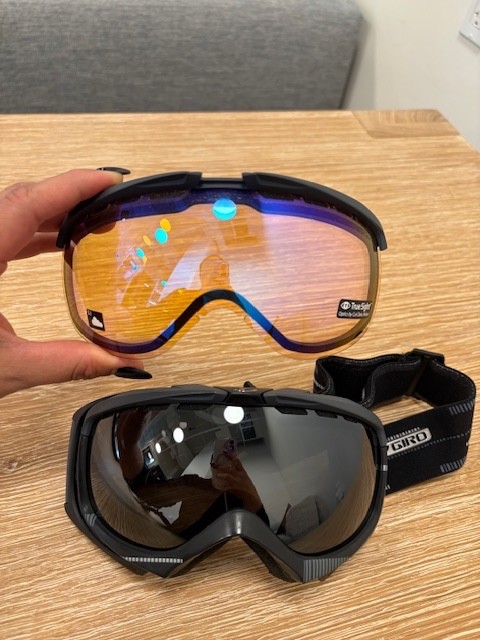 giro ski goggles