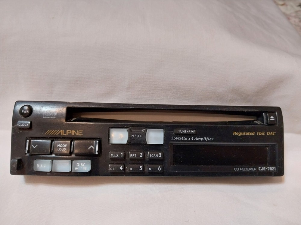 Alpine CDE-7821 Faceplate Only (Used).