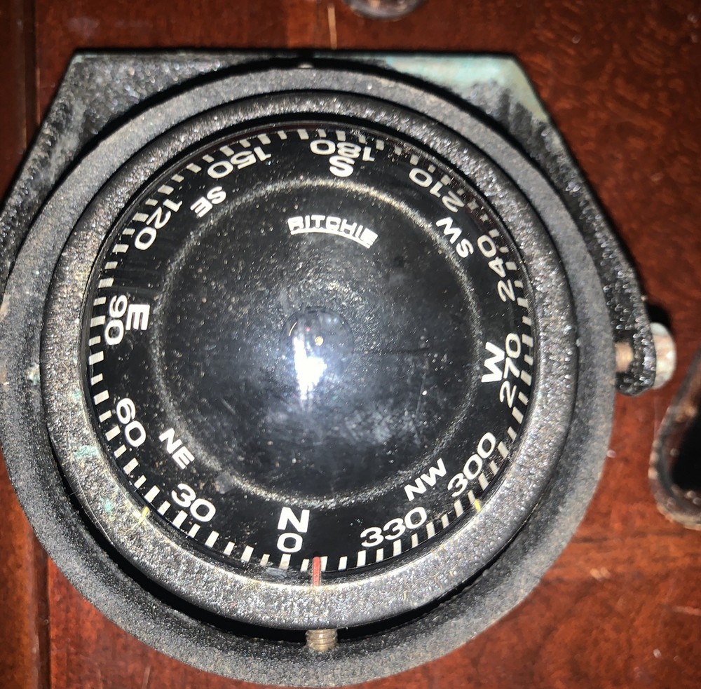 VINTAGE RITCHIE BULKHEAD MOUNT COMPASS - Bronze Body - Nice condition