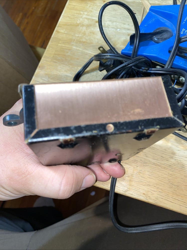 Hobby transformer power controller for all HO trains