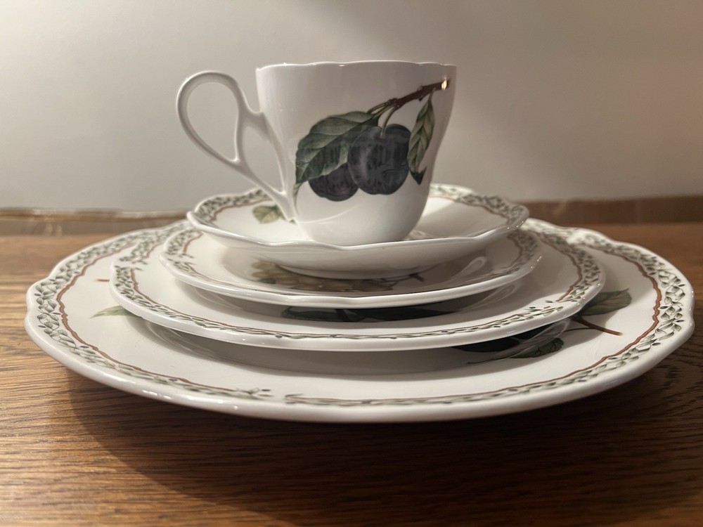 Noritake Royal Orchard 5 Pc Place Setting