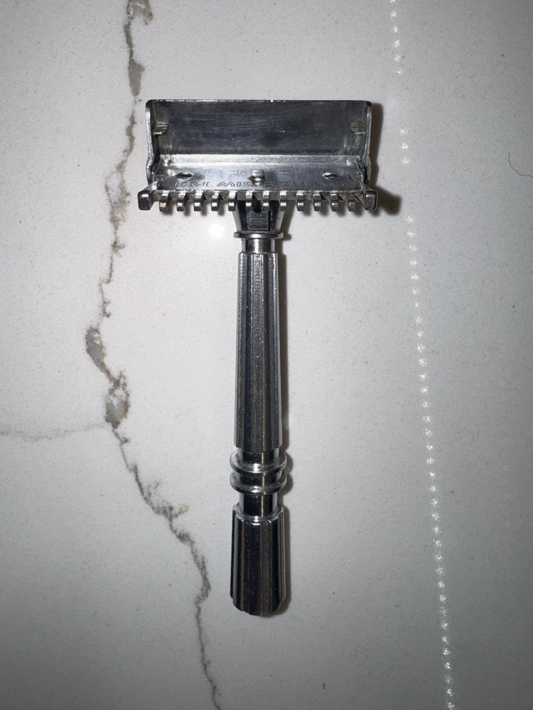 GEM Micromatic Open Comb Vintage Single Edge Safety Razor