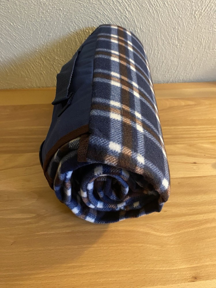 Picnic Blanket With Bluetooth Speakers