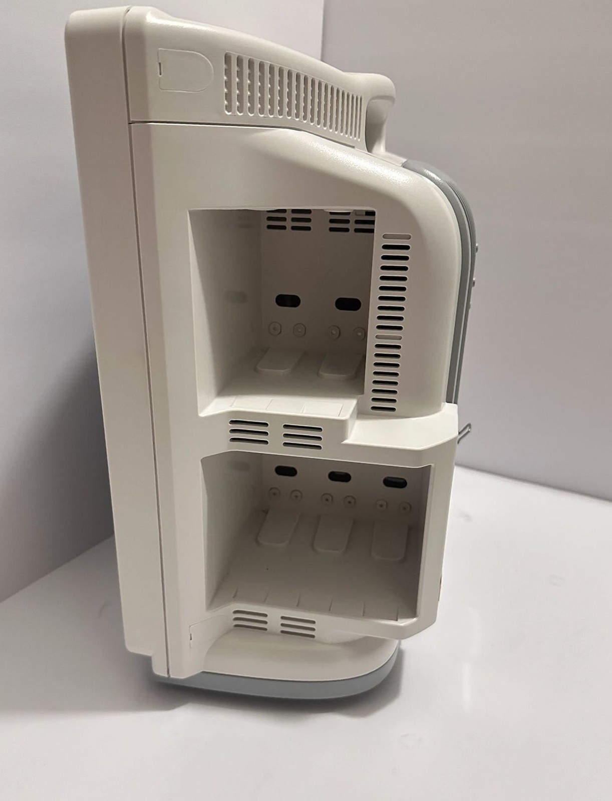 Mindray Passport 17m Monitor w/ power cable