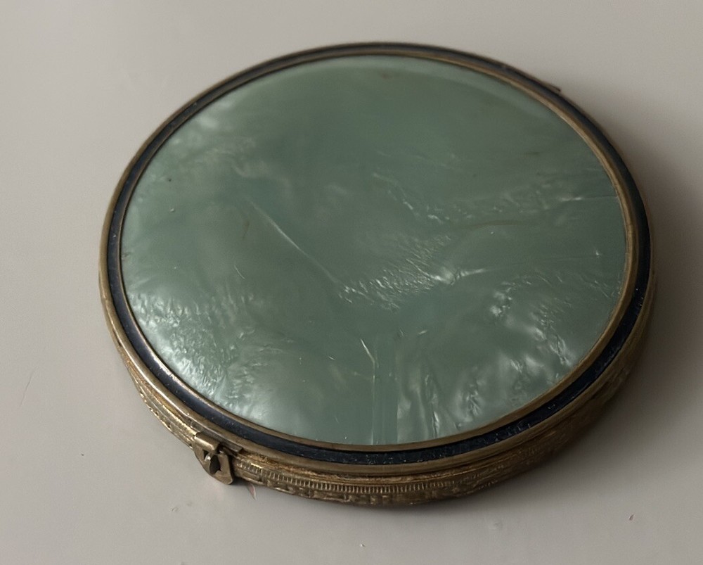 Vintage Powder With Puff