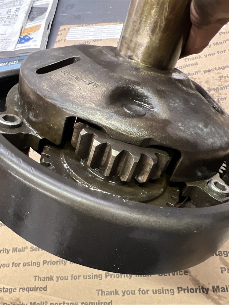 Barient 30 manual winch