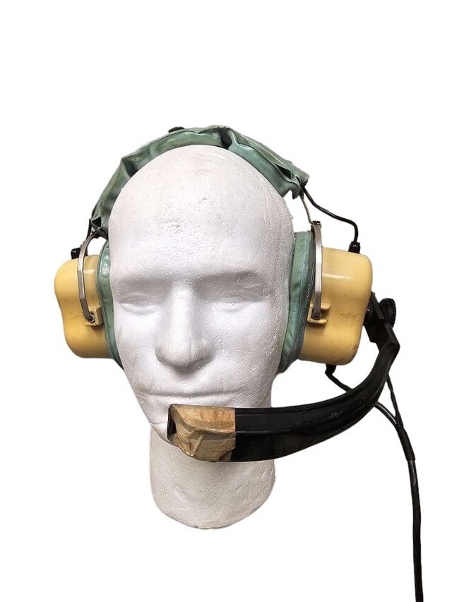 Canadian Armed Forces Vintage Carter Engineering Headset