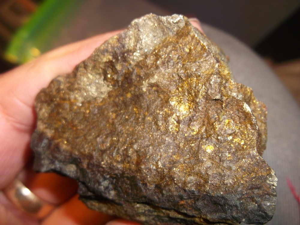 Gold, silver, copper, 135 grams samples ,ore high grade .
