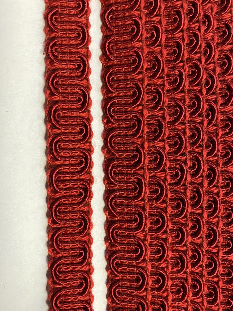 J11 Scroll Gimp Trim