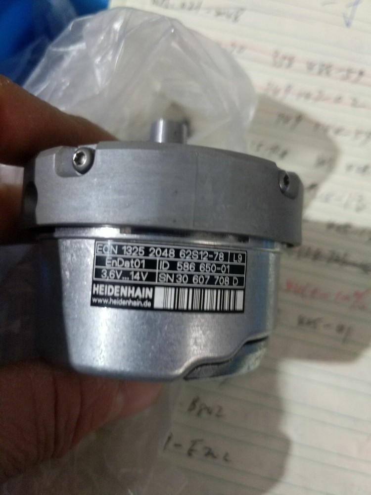 1 Pc.  encoder 1325 2048 62S12-78 ID 586 650-01