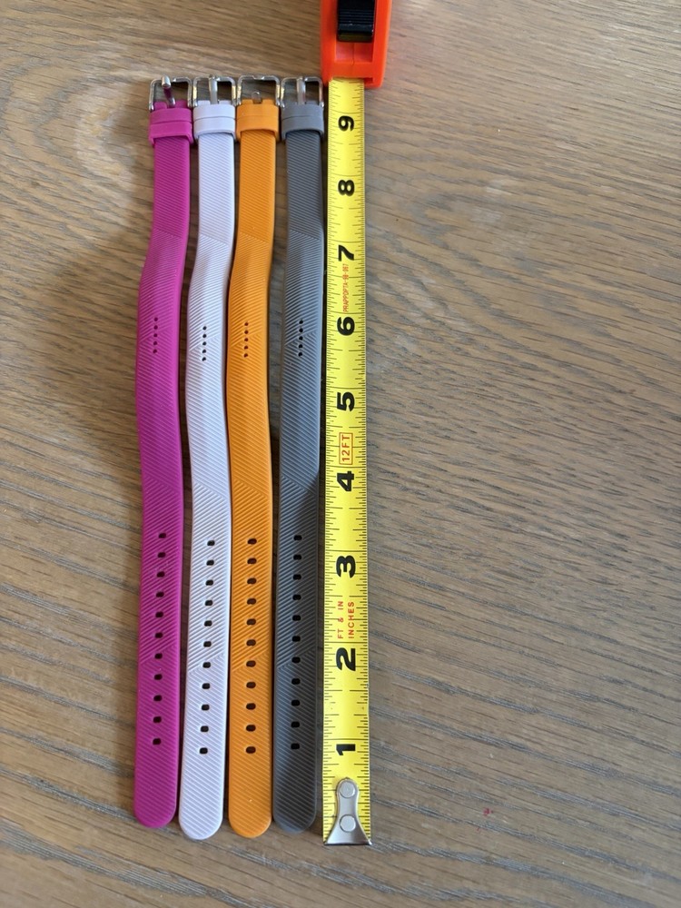 Fitbit Silicon Band Lot (4) Flex 2 Style Never Used