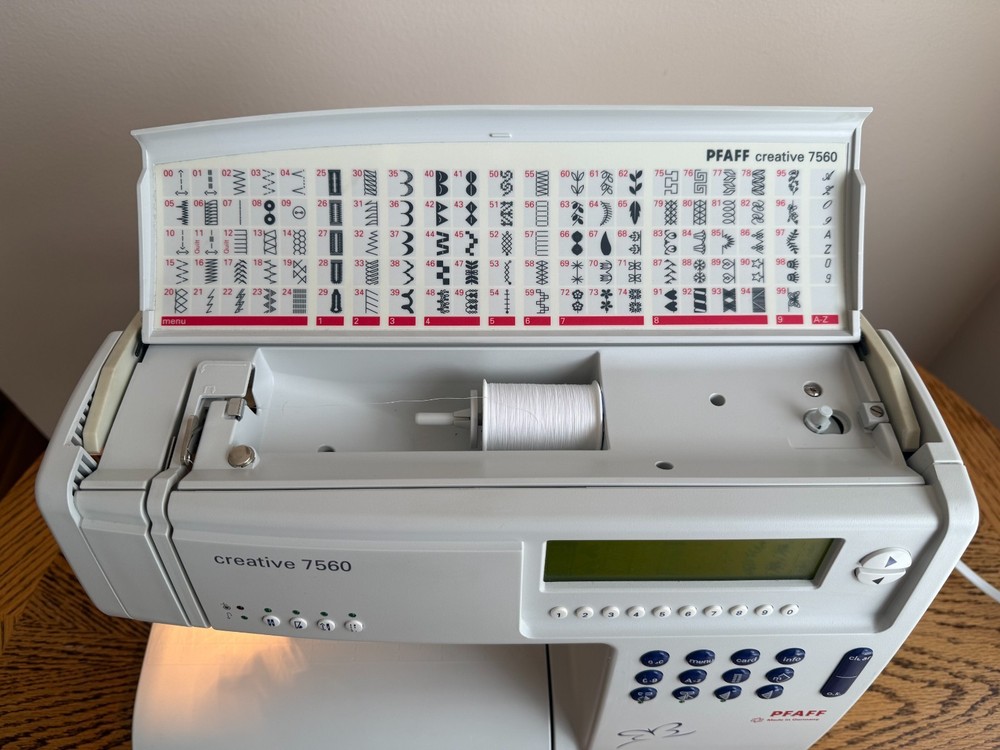 Pfaff Creative 7560 Sewing Machine