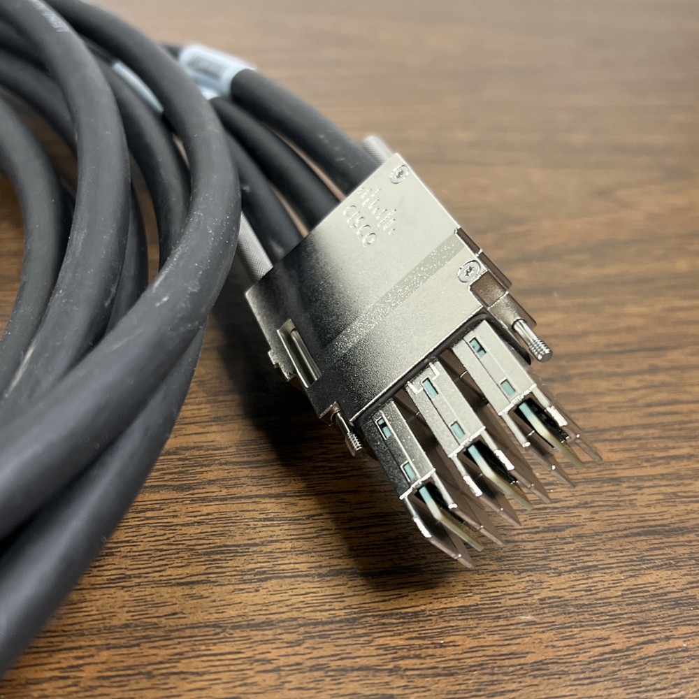 Cisco 3850 Series Ethernet Switch 3M StackWise Cable STACK-T1-3M