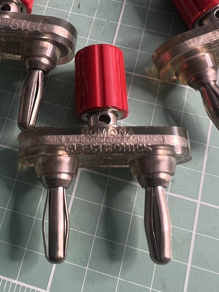 pomona electronics Model 5165 Banana Plug (3 PCs)