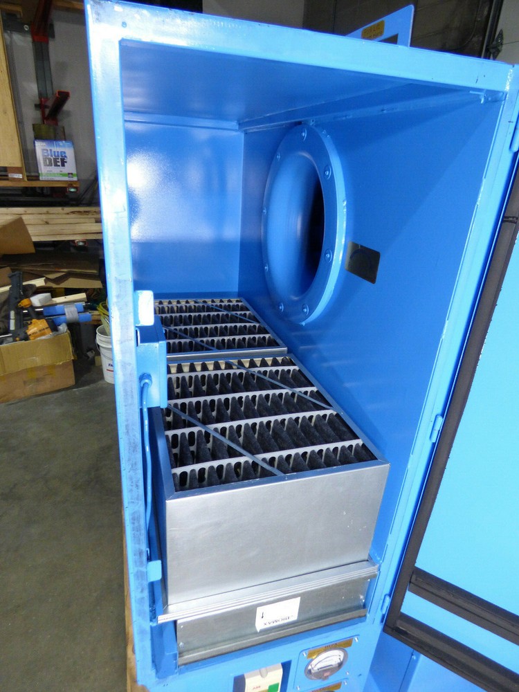 DENRAY BACKDRAFT TABLE 3HP UNUSED