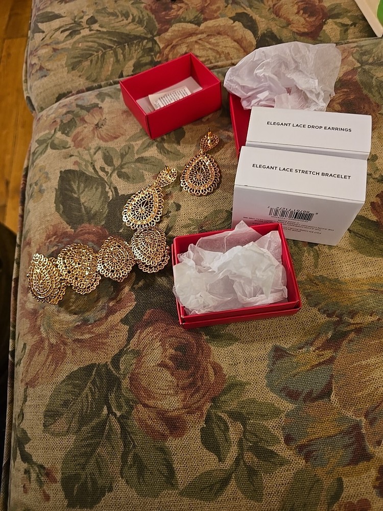 Studio 1886, Bracelet And Earring Set