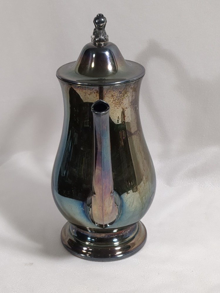 Vintage Oneida Silversmith SilverPlate Coffee or Tea Pot. 10.5"