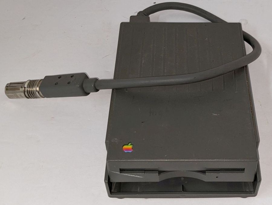 Apple HDI-20 External 1.4MB Floppy Disk Drive - Great Condition