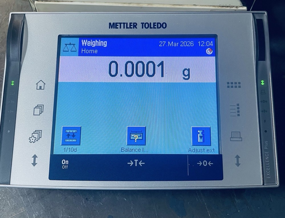 Mettler Toledo XP205DR Analytical Balance