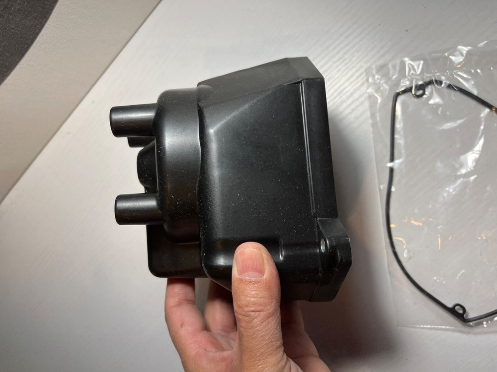 Napa Echlin EP556 Distributor Cap, Black