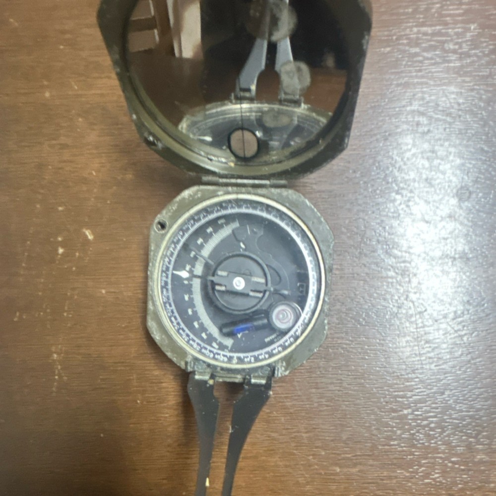 Vintage Military-Style M2 compass